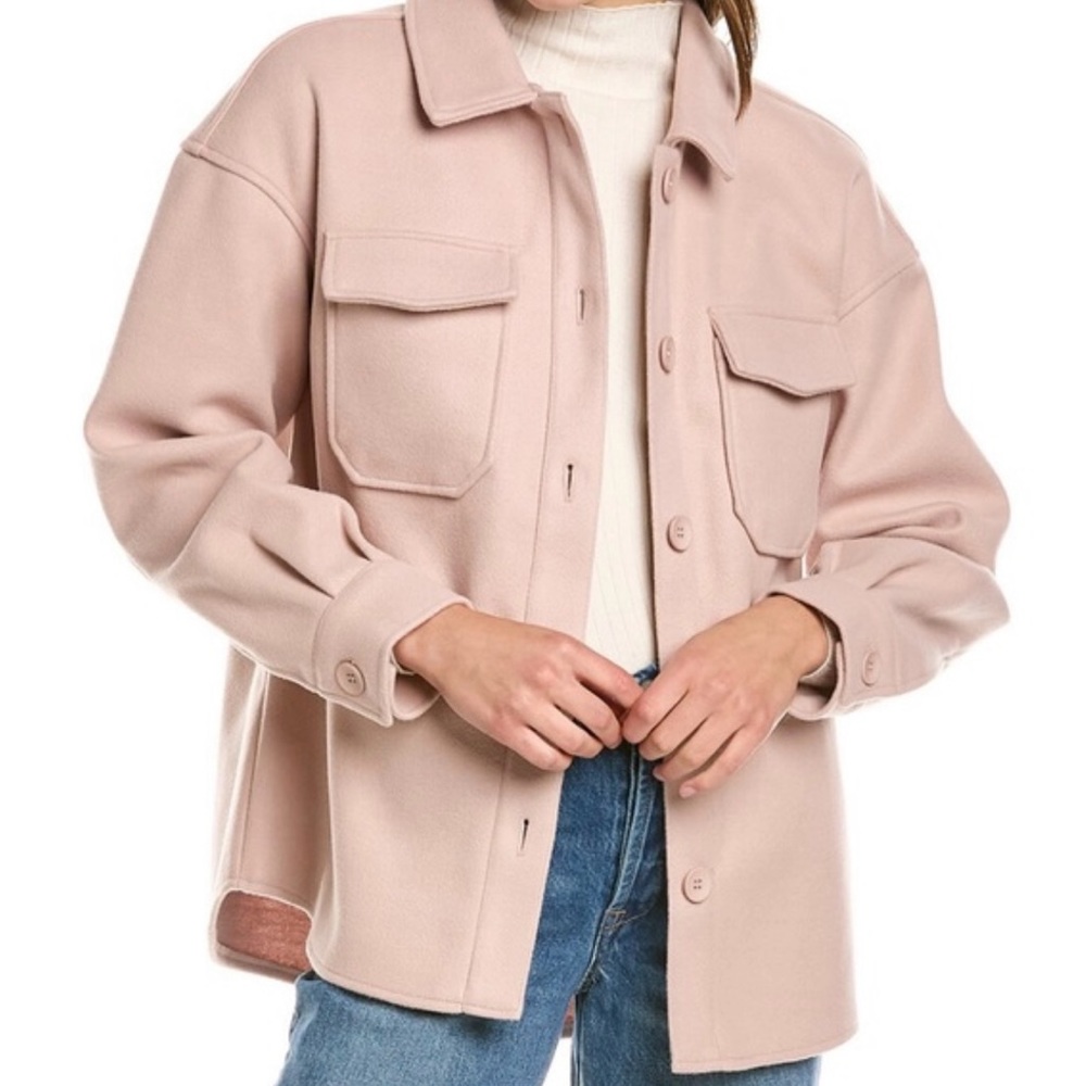 Woman's medium shacket. Color blush